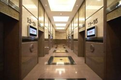 如何在餐饮行业再造分众传媒+陆金所?